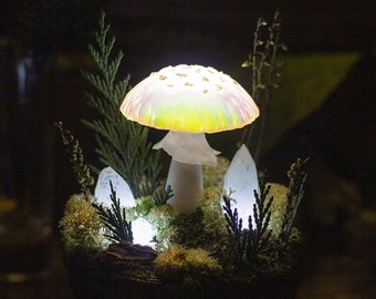 Mushroom lamp MADE TO ORDER - Mushrooms with crystals - mushroom lamp - fungi light iridescence - magic decor - glowing mushroom decor