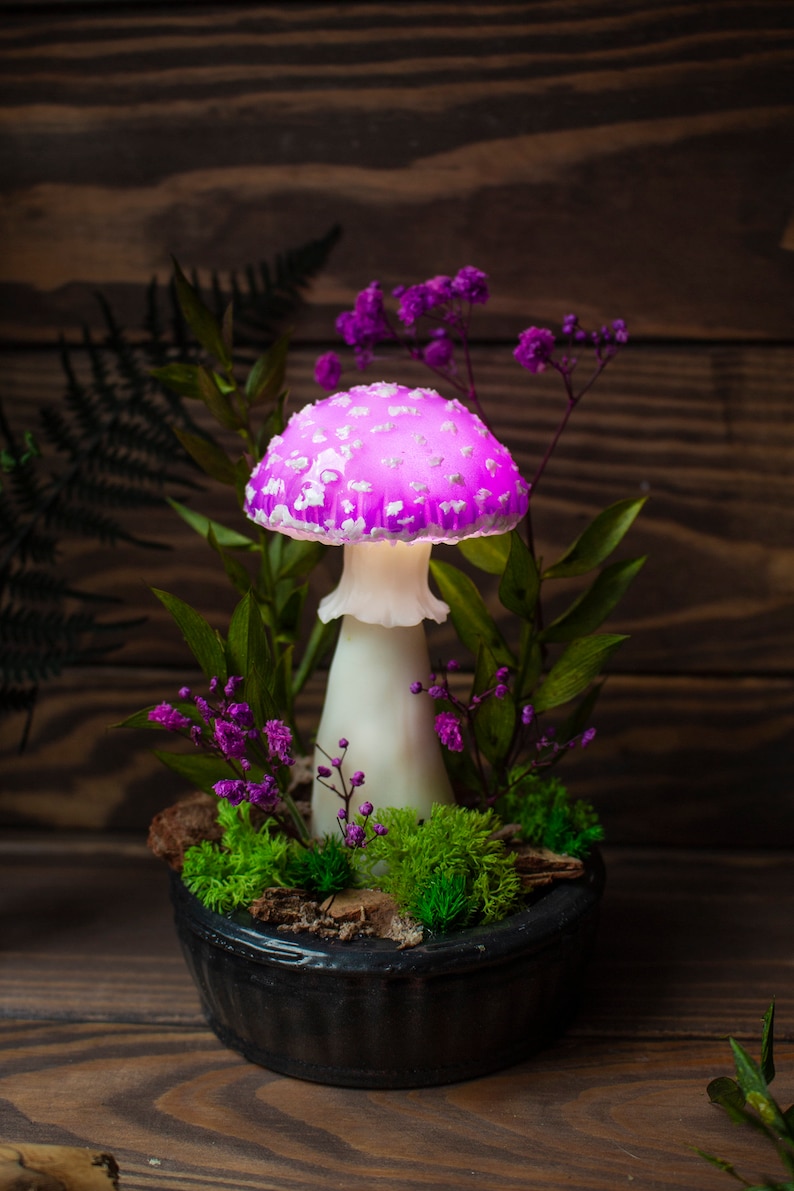 SnowMade Mushroom Lamp - Thumbnail 2