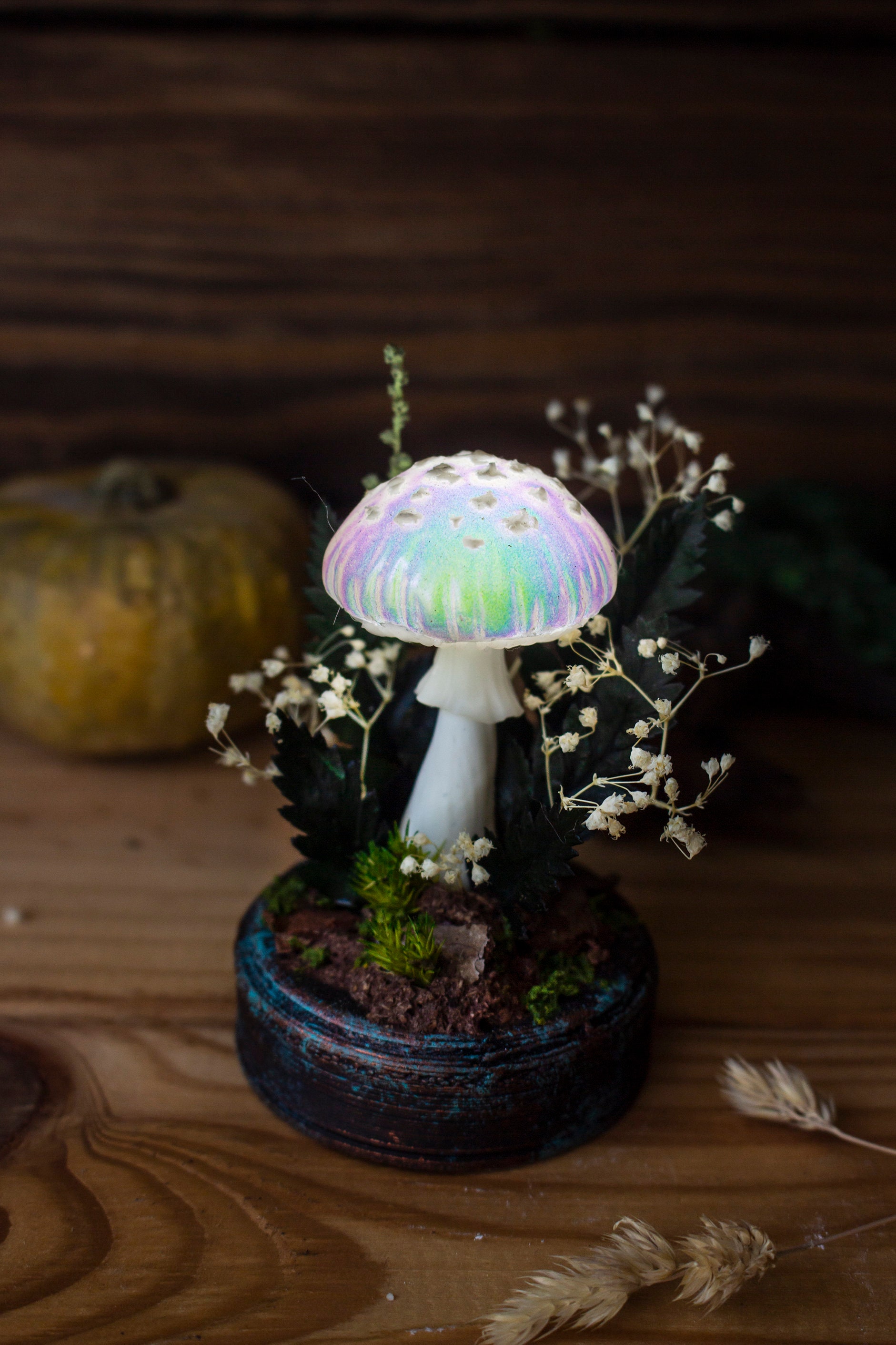 大きなきのこ形シェード カラフル針金によるペンダントライト 小さな村