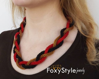 Red crochet necklace, Red bead necklace, Black beaded necklace, Handmade gift, Beaded crochet necklace, Elegant necklace, Christmas gift