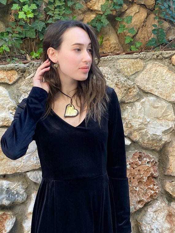 Black gold heart necklace and earrings, Set of jewelry, Valentine's day gift, Bold Black pendant, Modern minimalist Black necklace