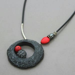 Abstract Black pendant+earrings, Polymer clay jewelry, Modern black pendant, Black red gemstone necklace,  Black Set of jewelry
