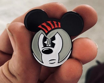 Edición limitada Mickey Mouse Pin (Mad Mickey)