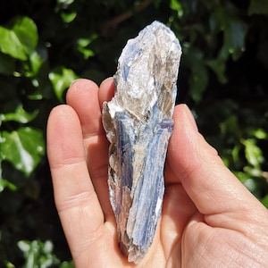 Raw Blue Kyanite Crystal - Natural Blue Kyanite Specimen - Blue Kyanite with Mica - Cutting Energy Cords - Crystal For Throat Chakra