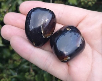 Sumatran Amber Tumble Stone x 2 - Pair of Amber Tumble stones - 26g Indonesian Amber Stones - UV Reactive - Ancient Tree Resin - Amber Gift