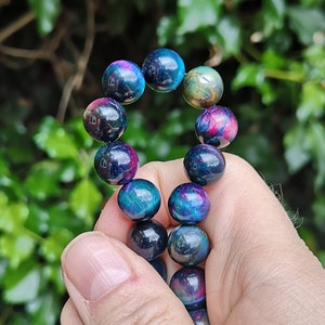 Stunning Galaxy Tigers Eye Bead Bracelet - purple pinks, blues and greens just stunning