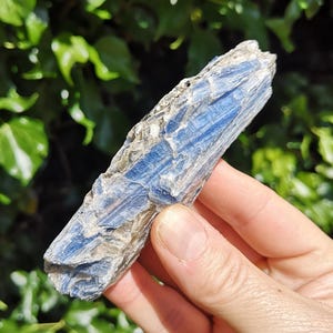Natural Blue Kyanite Crystal - Raw Blue Kyanite Specimen - Blue Kyanite with Mica - Cutting Energy Cords - Crystal For Throat Chakra