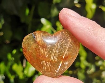 Gold Rutile Quartz Heart 16g - Quartz Heart With Golden Rutilation 32mm - Golden Rutile in Quartz Heart - Quartz Heart with Rutilated Gold