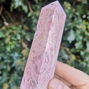 Peruvian Rhodonite Obelisk 180g - Large Peru Rhodonite Tower 107mm- Rare Bubblegum Rhodonite XL Obelisk - High Quality Pink Rhodonite 2 image 1