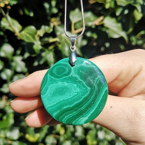 Stunning Malachite Circle Pendant - Genuine Malachite Crystal Disk Pendant With 925 Silver Necklace - Malachite Pendant & 925 Silver Chain