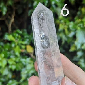 Clear Quartz Generator With Rainbows 116g - Clear Quartz Tower 90mm - Master Healer Crystal Point - Healing Rainbow Quartz - Number 6 left