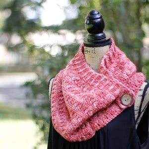 Clearwater Beach Button Cowl Crochet Pattern - Easy Crochet Cowl Pattern, Crochet buttoned Cowl Pattern, free crochet cowl pattern