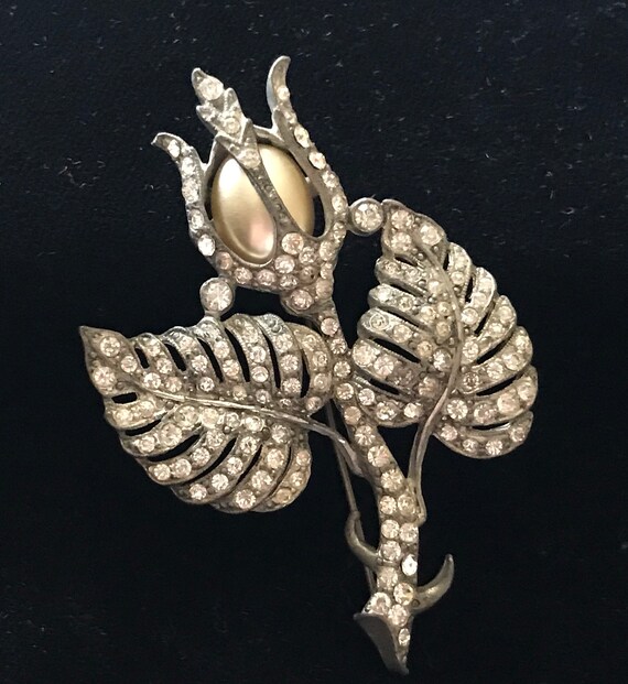 STARET BROOCH, Stunning, Vintage Jewelry, Designer