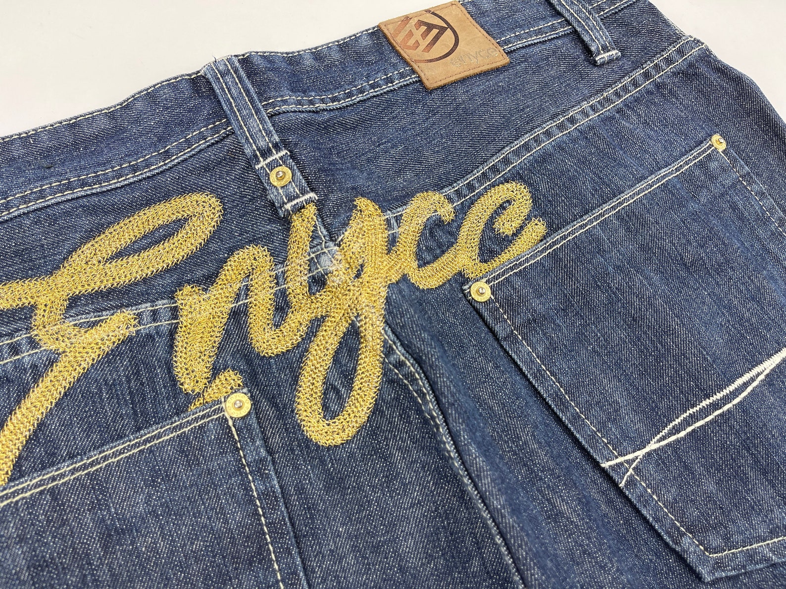 really baggy jeans from the 90s