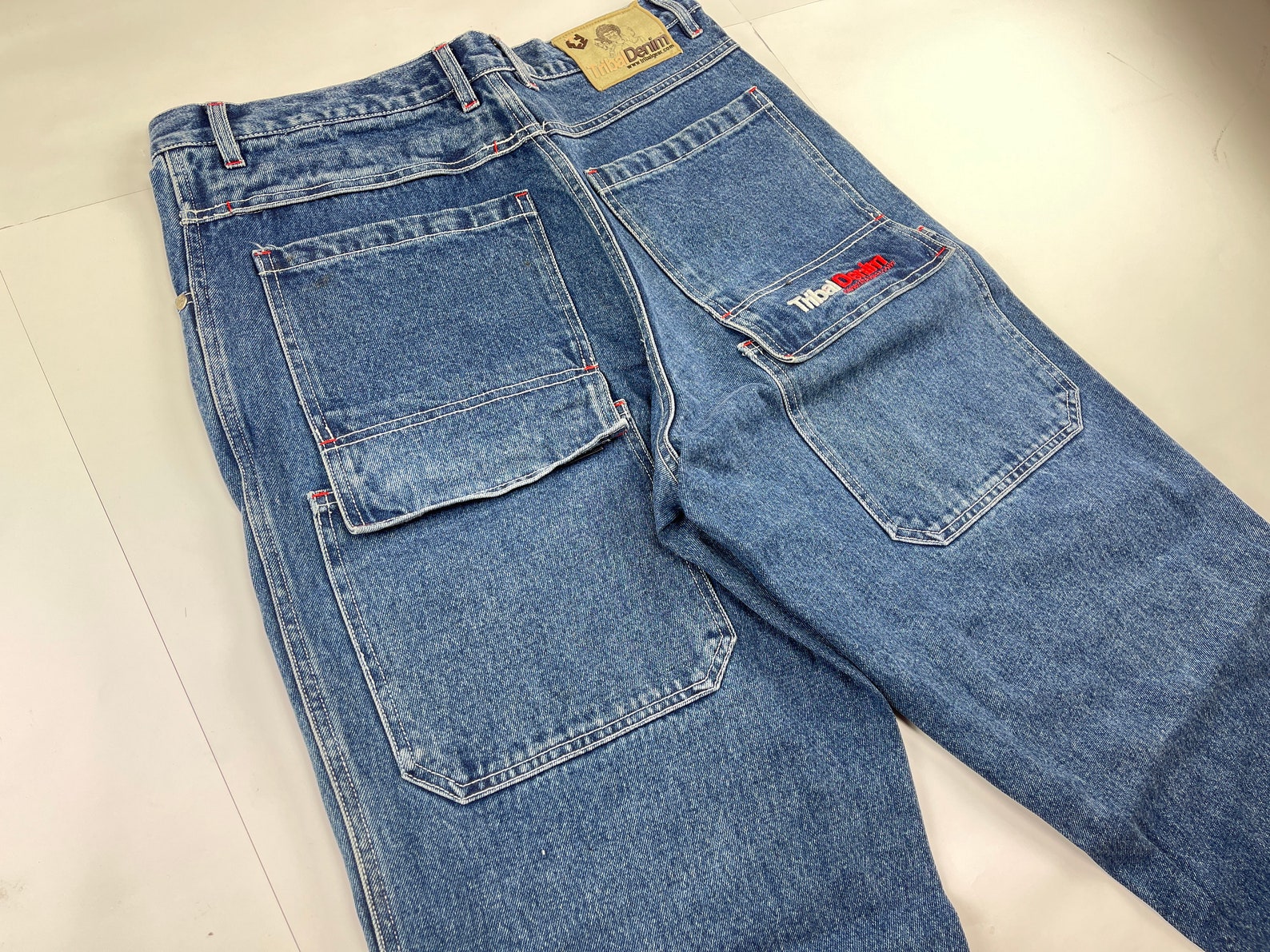 vintage 90s baggy jeans