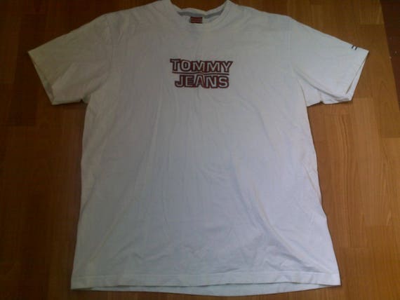 tommy jeans 90s t shirt