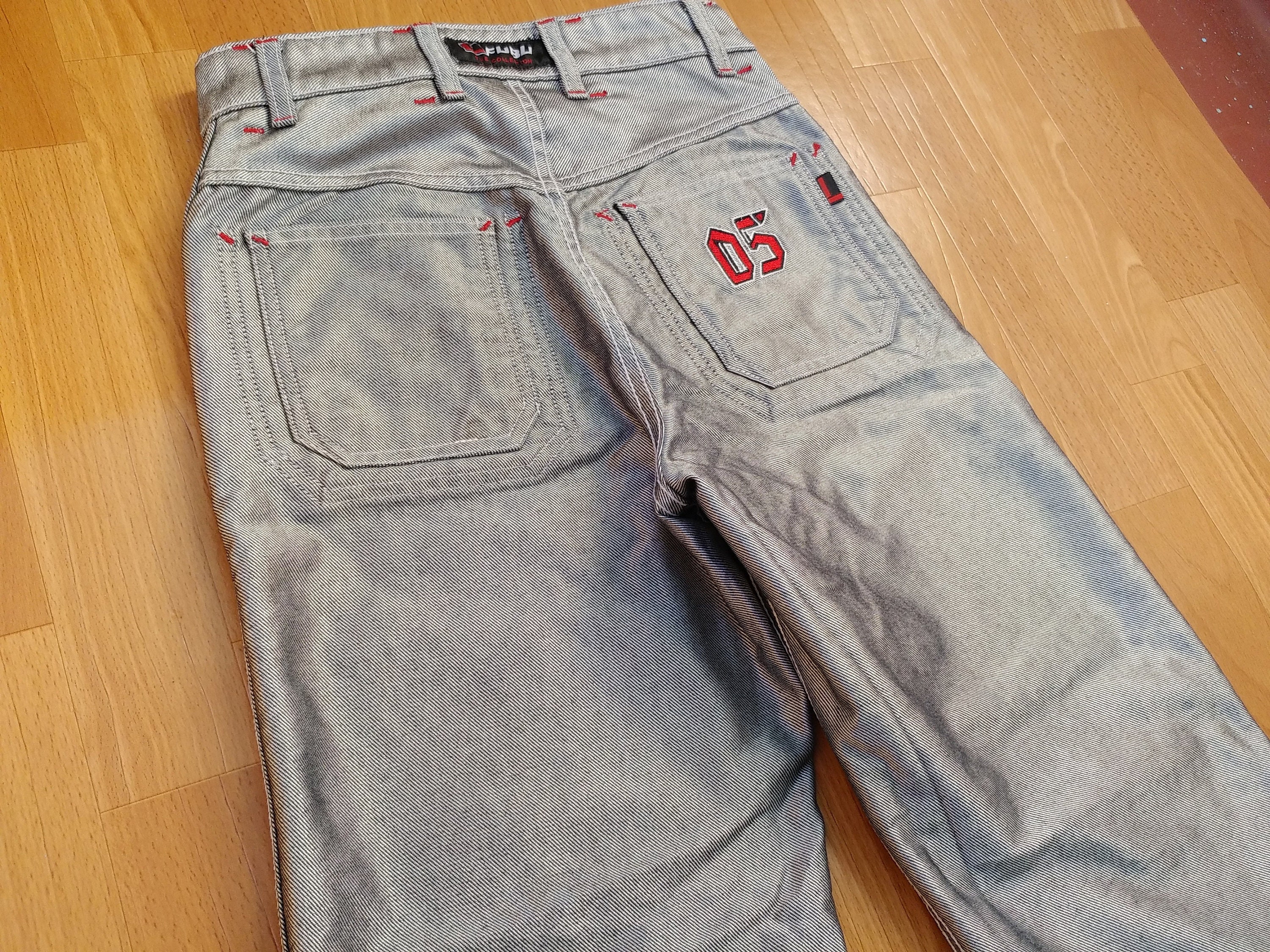 baggy carpenter pants