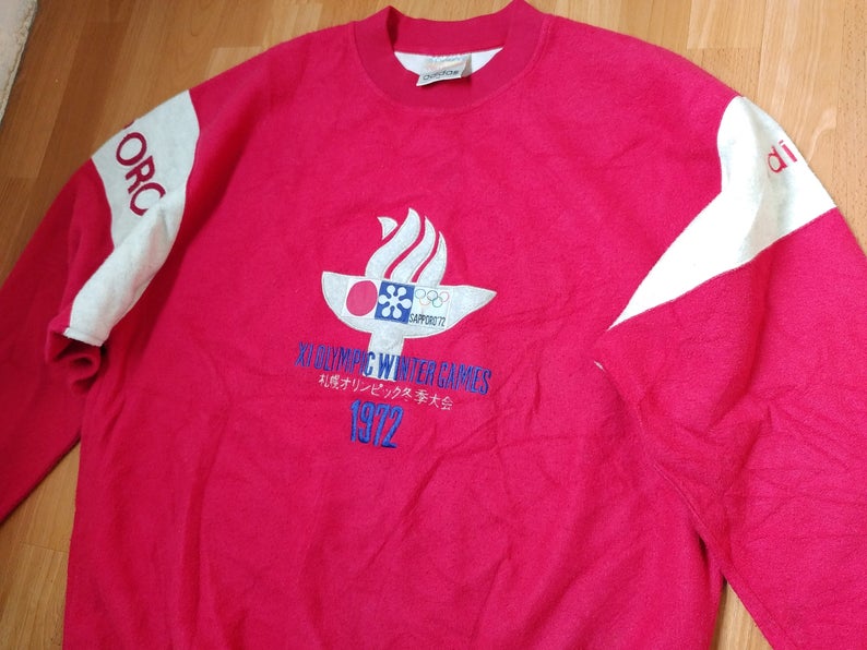 Adidas Vintage Olympic Winter Games St Moritz 1928 crewneck Sweatshirt, Sweater Jacket, 80s old school hip hop clothing, red men's size XL Adidas Vintage Olympic Winter Games St Moritz 1928 crewneck Sweatshirt, Sweater Jacket, 80s old school hip hop clothing, red men's size XL