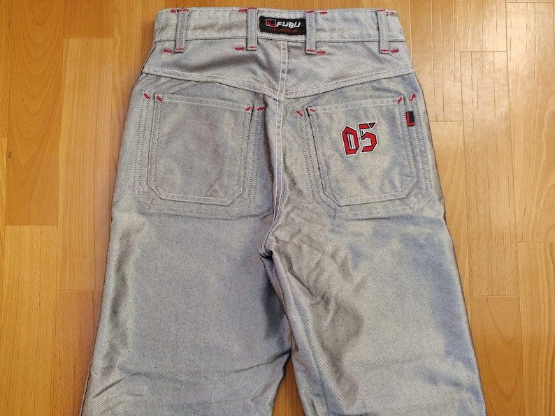 really baggy jeans from the 90s