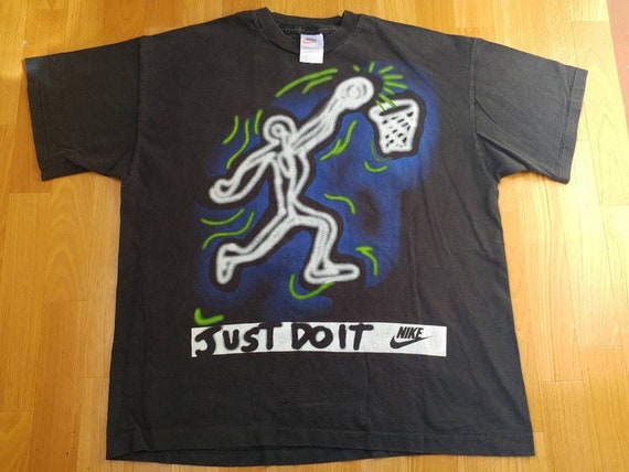 nike t shirt old school