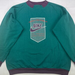 vintage forest green nike crewneck sweatshirt 90's fashion