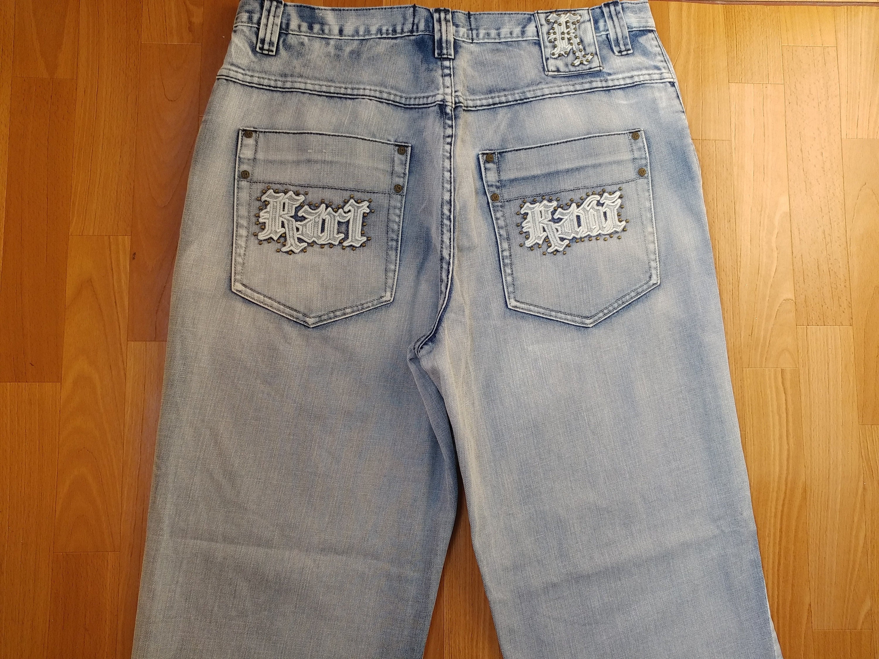 karl kani baggy shorts