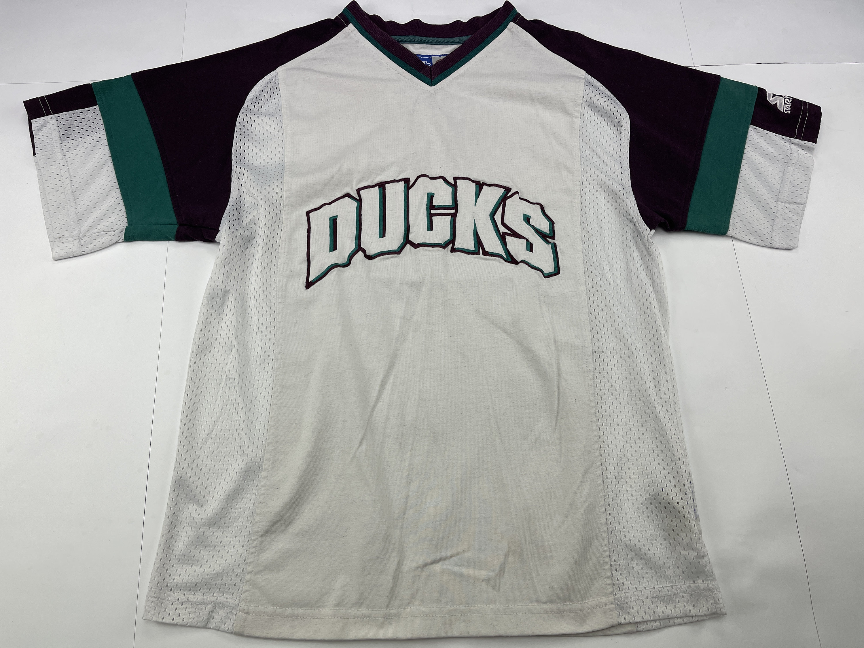 Vintage 90s the Mighty Ducks Ice Hockey NHL T Shirt Small Size 