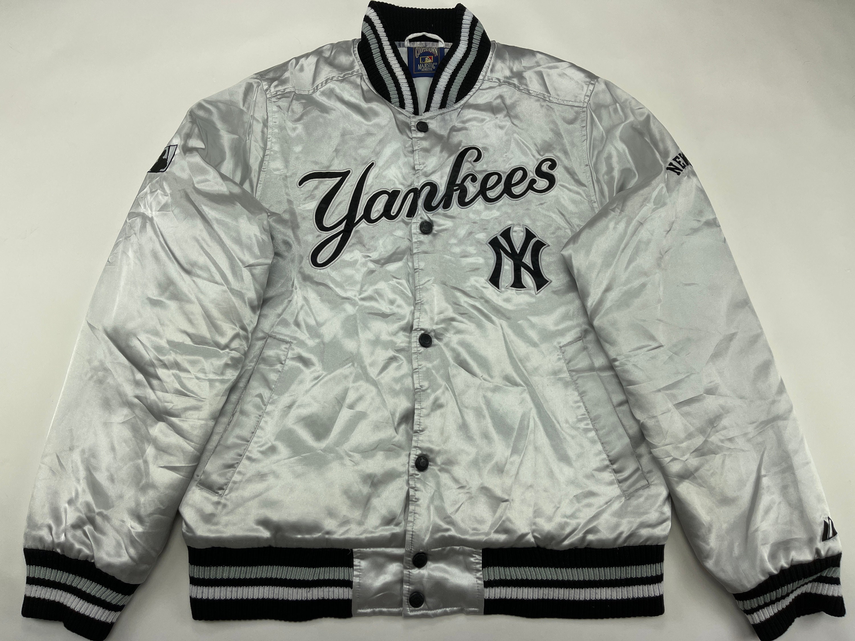 MLB New York Yankees Jacket Shiny Gray Silver Metallic 