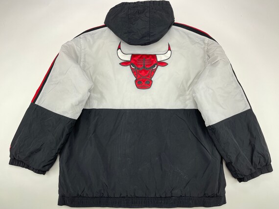 Chicago Bulls Starter jacket  Chicago fashion, Fashion, Jacket