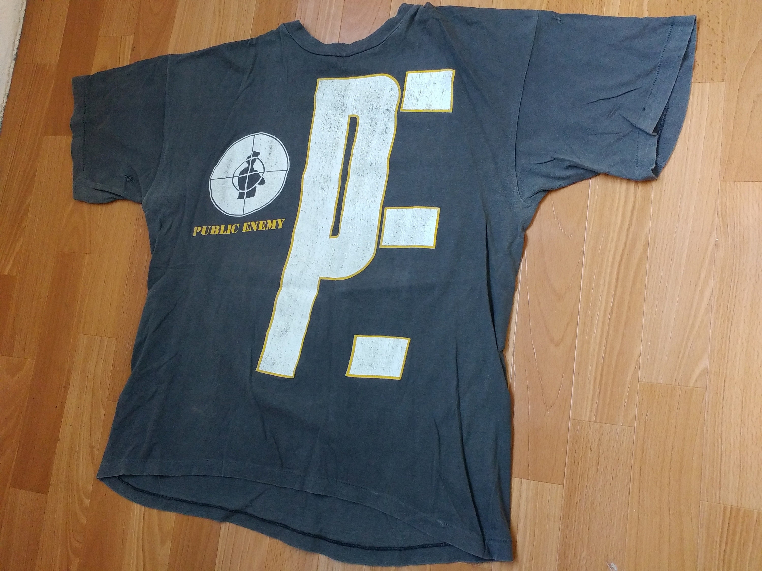 Public Enemy t-shirt 1991 Apocalypse 91... The Enemy Strikes - Etsy