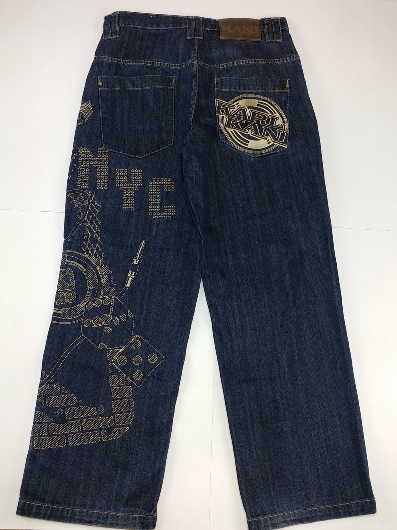 vintage 90s baggy jeans