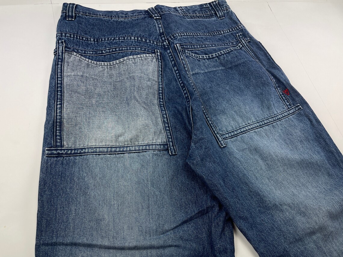 vintage 90s baggy jeans