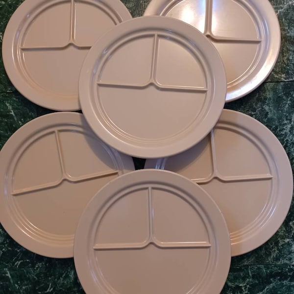 Hemcoware plates set of 6, P.M. 761 made in the USA, melamine