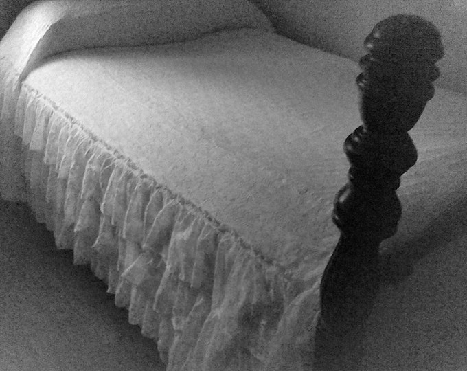 Vintage Bedspread King Size White Lace Ruffles 115x116 Etsy