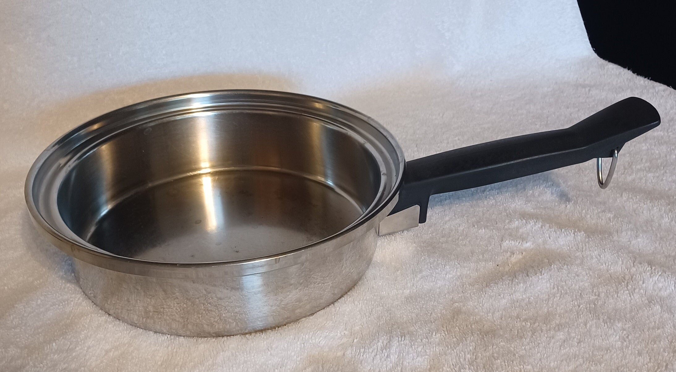 Royal Queen 5 Qt Multicore 5 ply 304 Stainless Steel pan and dome