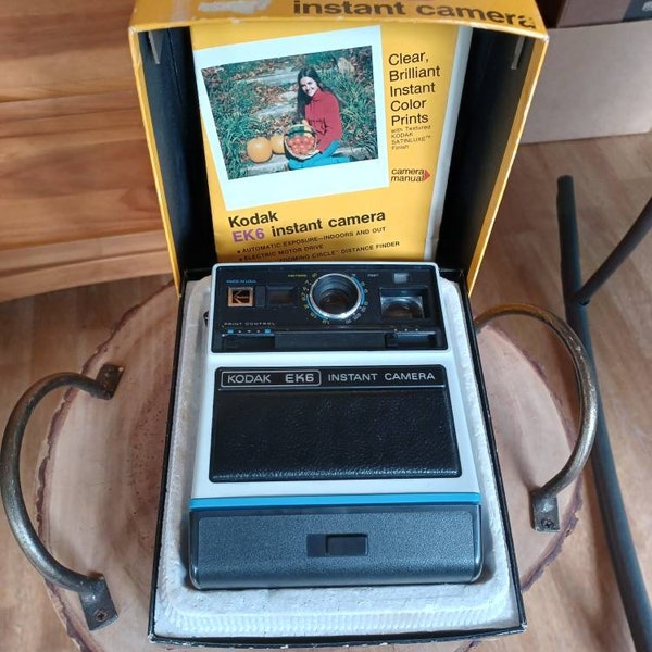 Kodak instant camera EK6 automatic exposure, with manual