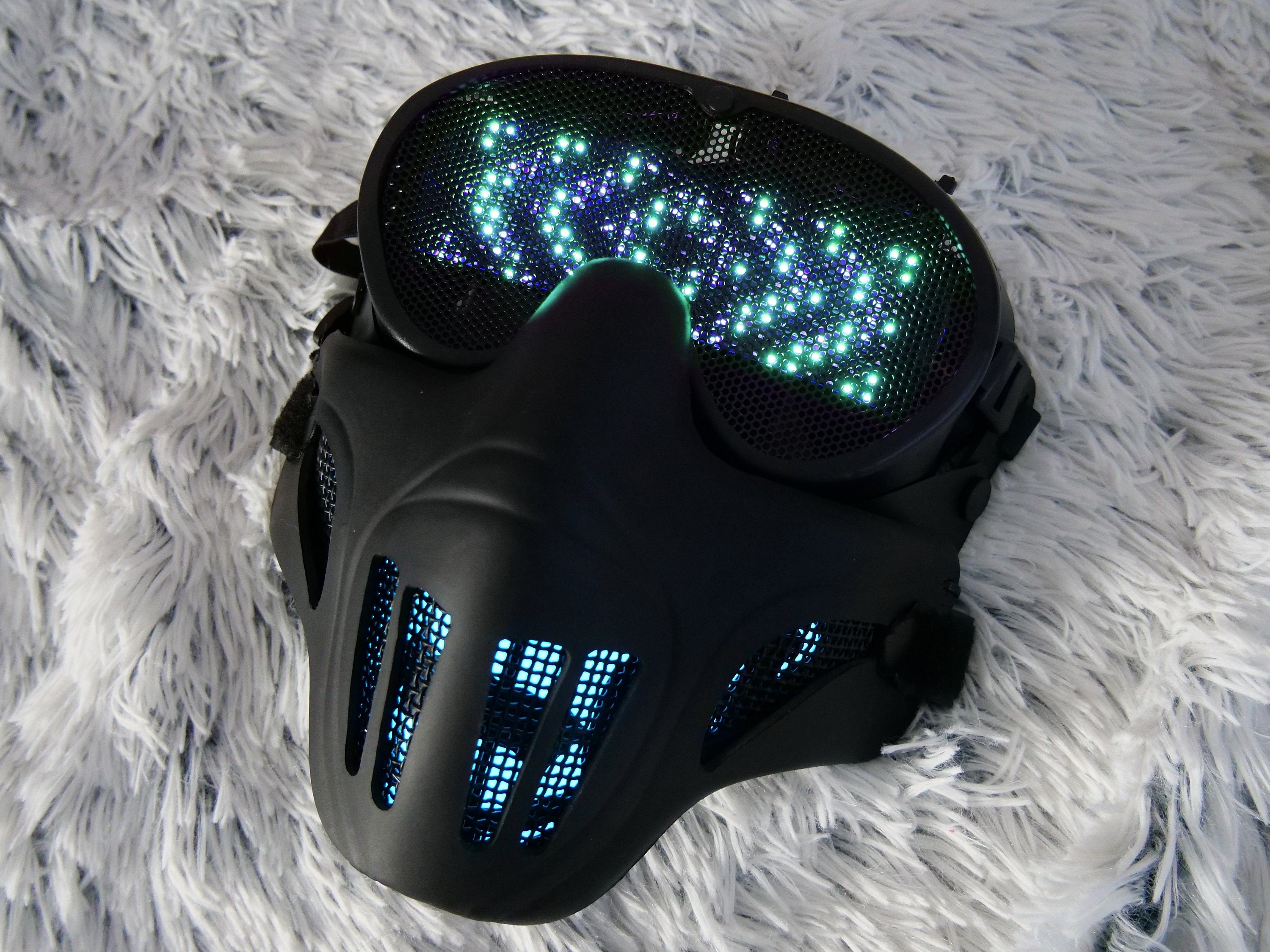 Светодиодная маска купить. Cyberpunk led маска. Led Mask Ренч. Led Mask Ренч маска. Маска Ренча с led дисплеем.