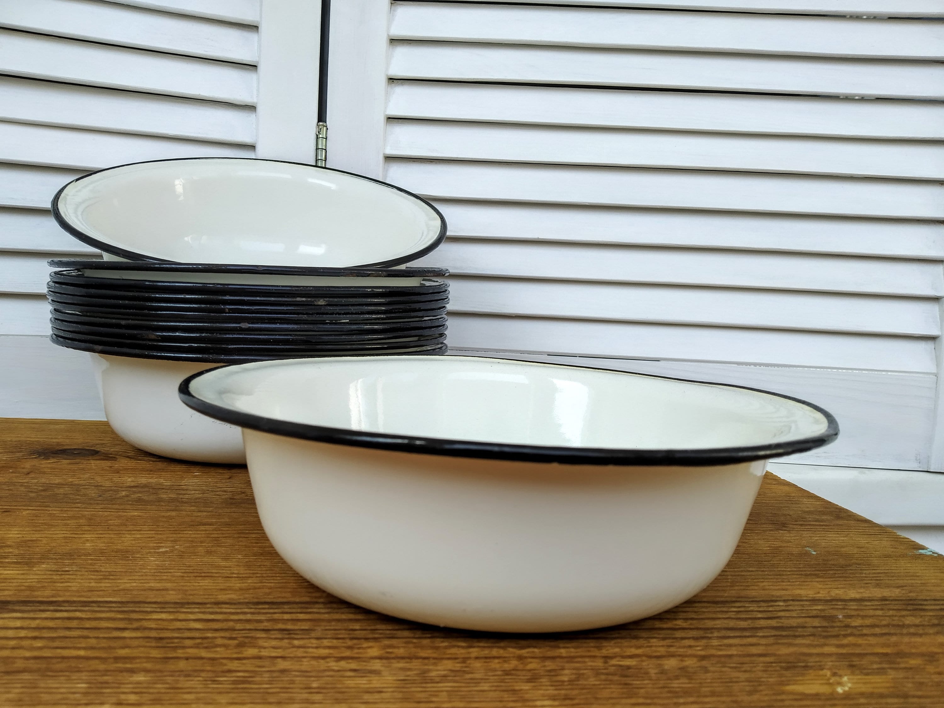 1L Vintage enamel bowl white enamel bowl White enamelware Etsy