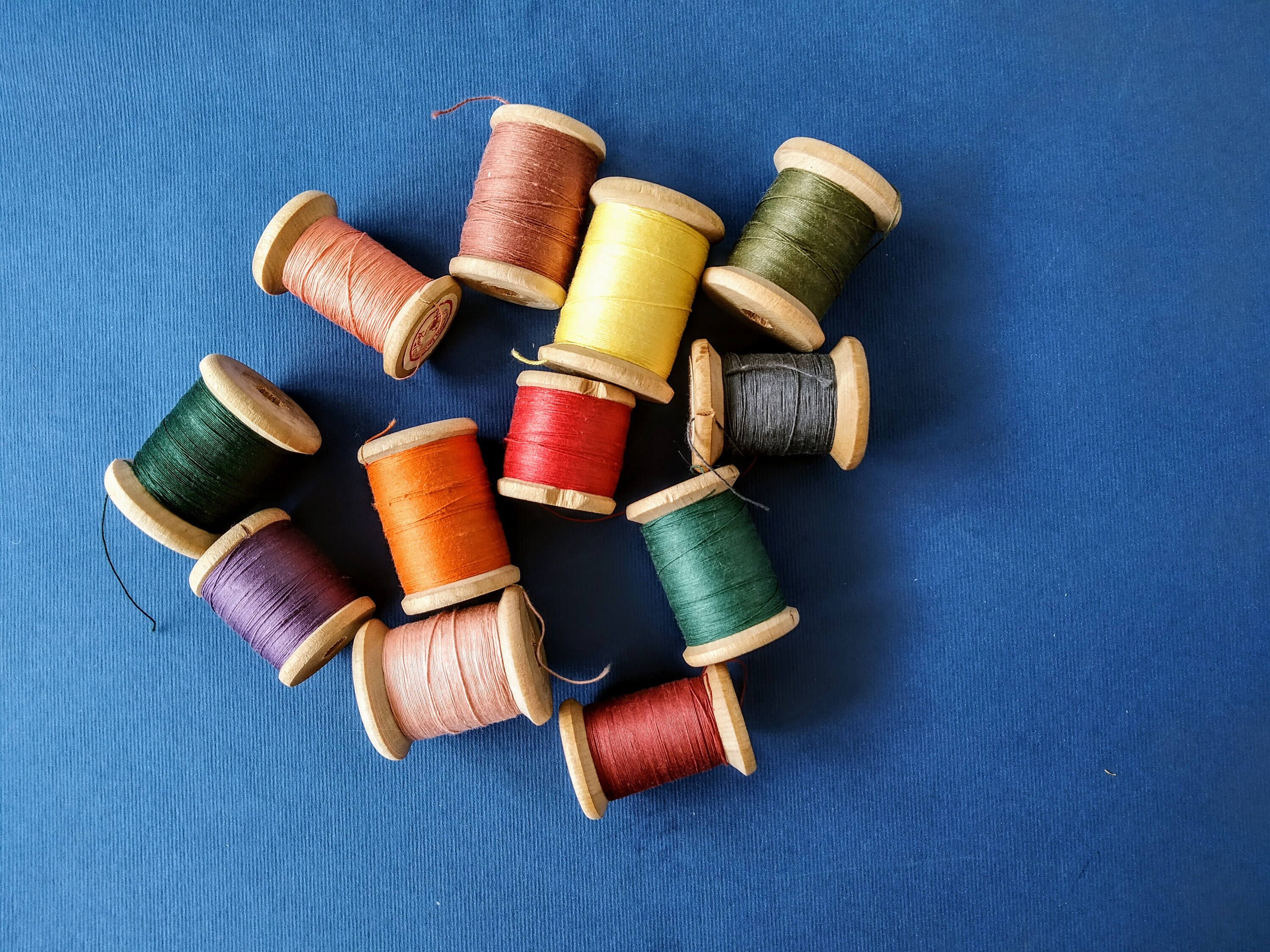 Vintage Wooden Spools of Thread Set of 12 Colorful Sewing Etsy Canada