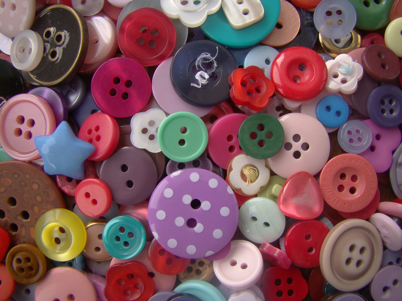 100 random mixed buttons Vintage mismatched buttons Assorted Etsy