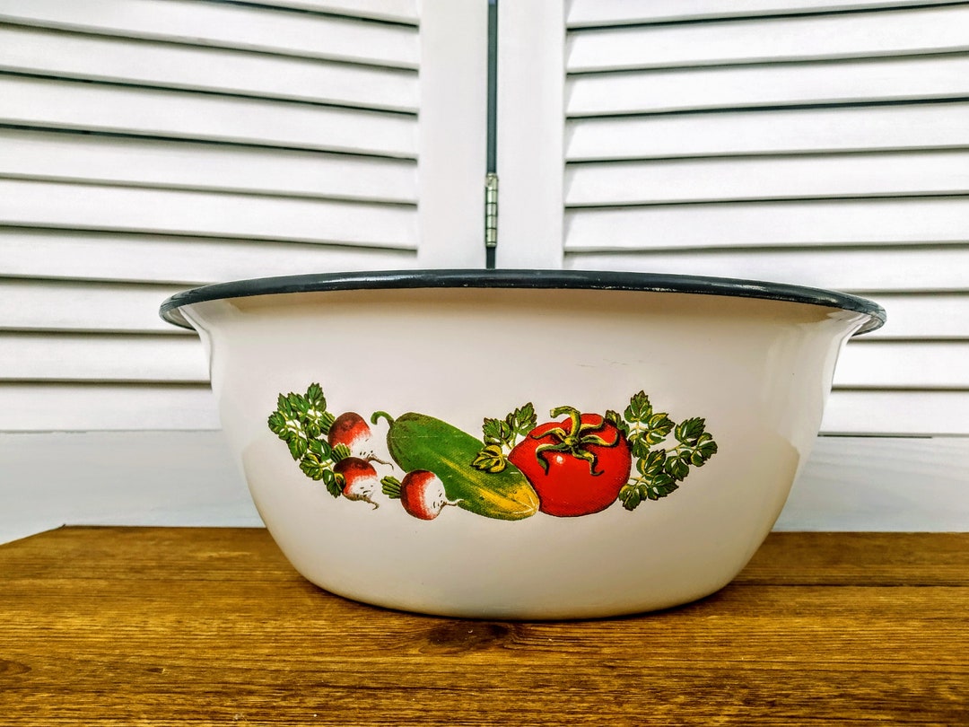 Vintage White Enamel Bowl With Vegetables Enamelware Wash Etsy