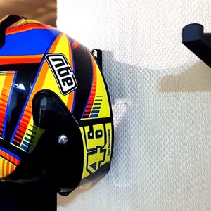 3D printed motorcycle helmet holder