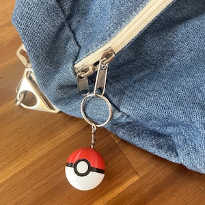 3D Printed Pokeball Keychain