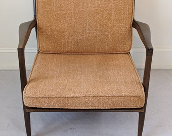 Vintage MCM open arm lounge chair.