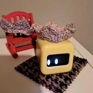 Ortomi beanie Handmade crochet hat for Ortomi cube robot Crochet accessories for desk companion Ortomi Gen 4 Crown Purple