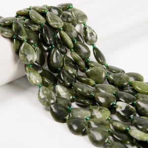 Chinese Green Jade Smooth Flat Teardrop Shape Beads Size 13x18mm 15.5&#39;&#39; Strand