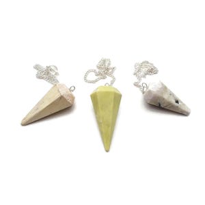 Serpentine Pendulum Pendant Healing Point Approx 40x18mm with 8&quot; Chain