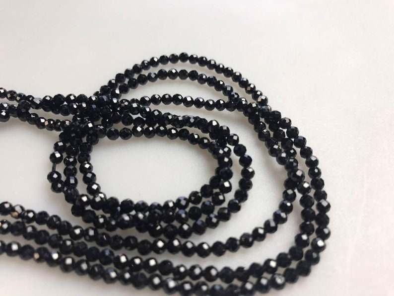 Natural Spinel Faceted Round Beads Size 2mm 3mm 4mm 5mm 6mm 15.5 Strand image 8