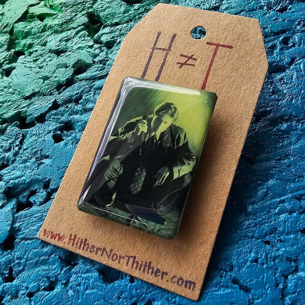 Mulder Looking for Clues | X-Files | Upcycled TV Show Trading Card | 1.375 inch Resin Pin/Button