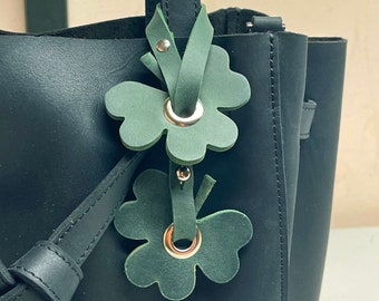 Set of 2 Shamrocks Bag Charm, Handbag charm or backpack charm, personalized charm for bag, gift for her, gift for mom, leather bag charm,